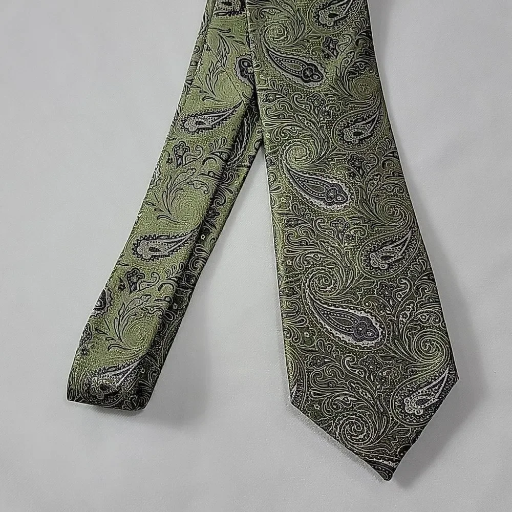 🖤5/$20🖤 DOCKERS.. green paisley tie..
